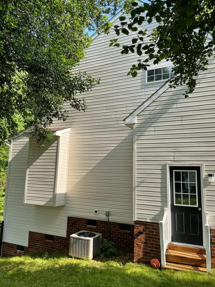 Vinyl Siding House Wash in Chesterfield County, Virginia